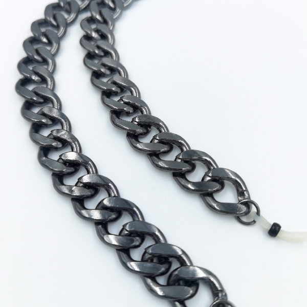 Black plated chain 