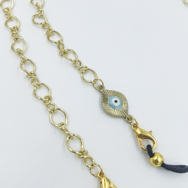 Blue eye chain 